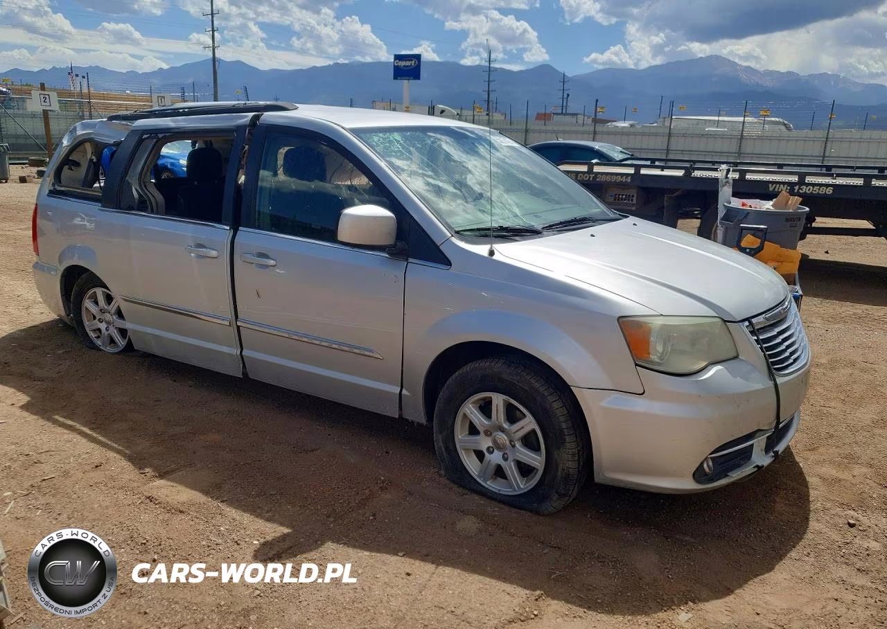 2011 Chrysler Town & Country Touring VIN:2A4RR5DG9BR720028 - 4