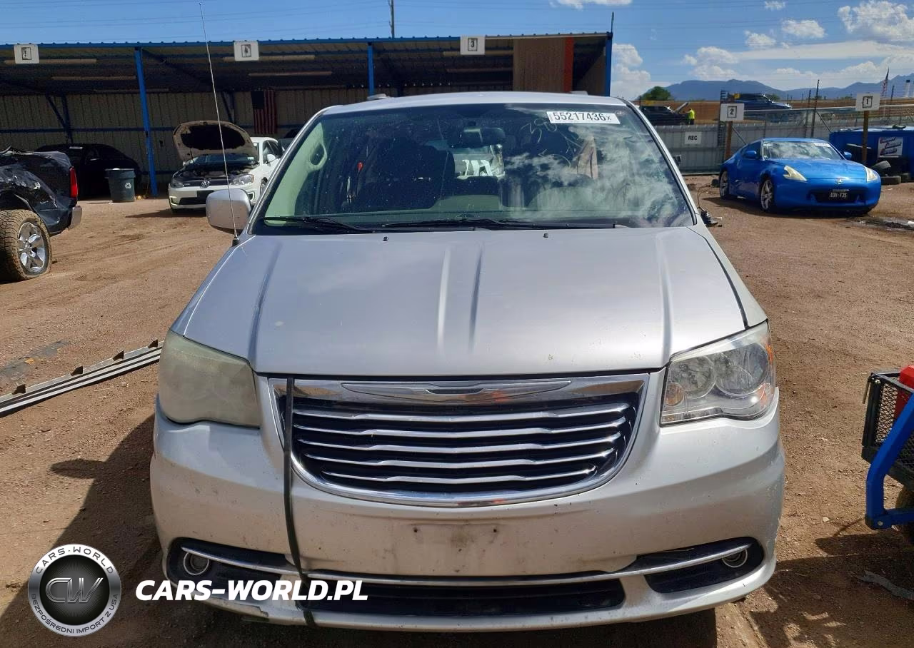 2011 Chrysler Town & Country Touring VIN:2A4RR5DG9BR720028 - 5
