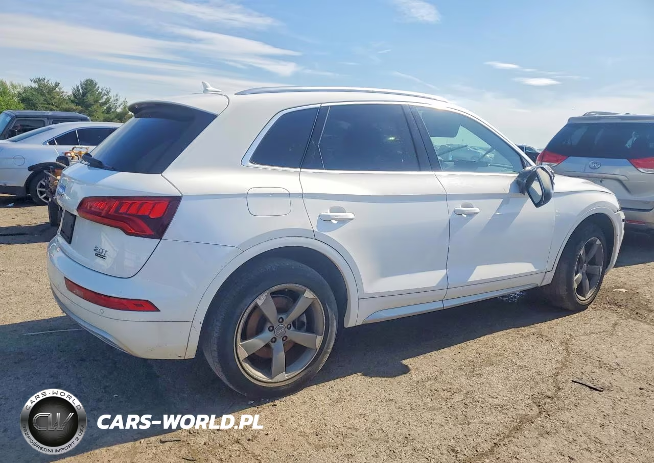 2018 Audi Q5 Premium Plus VIN:WA1BNAFY8J2057351 - 3