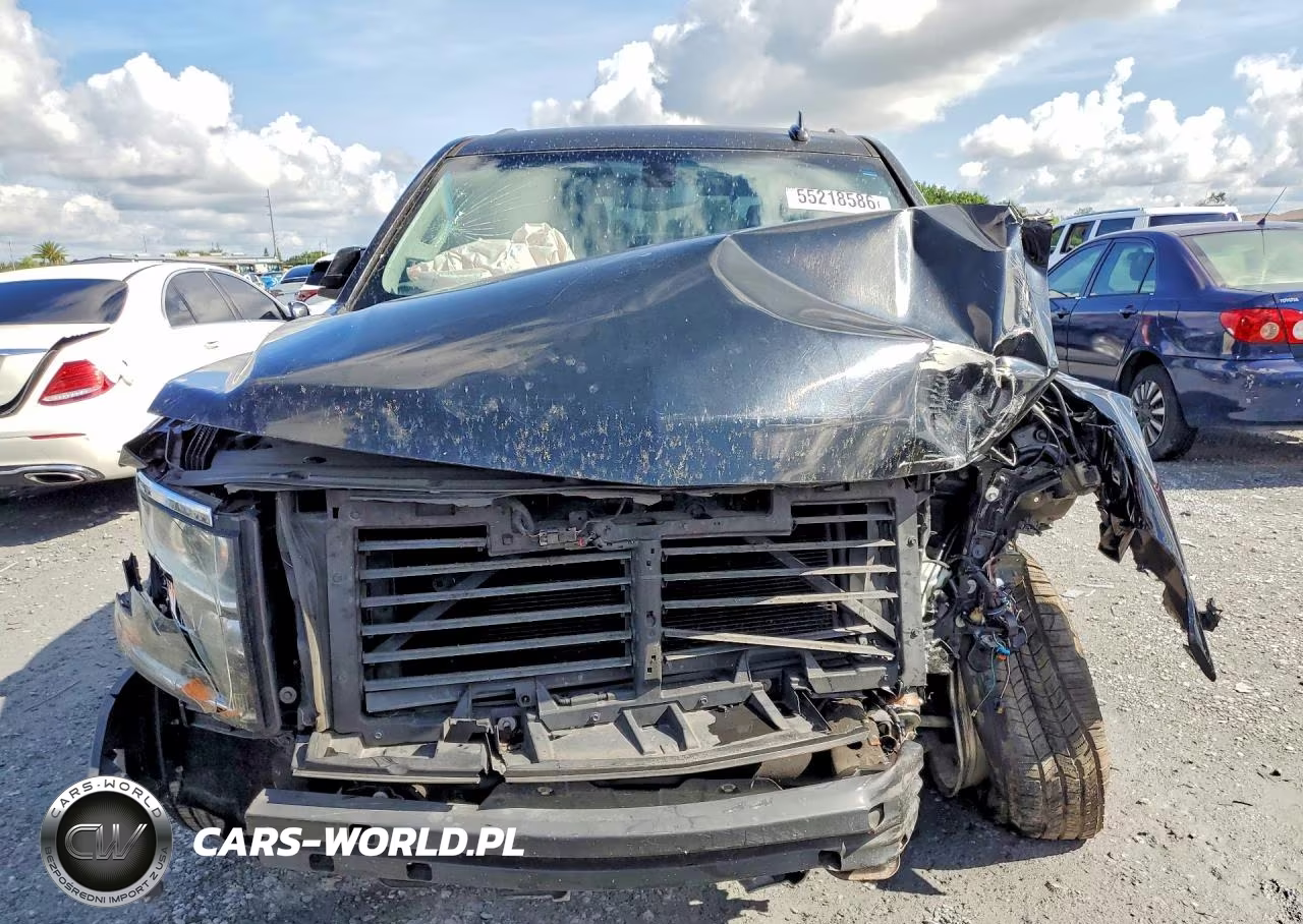2018 Chevrolet Tahoe Ls VIN:1GNSCAKC2JR175979 - 5