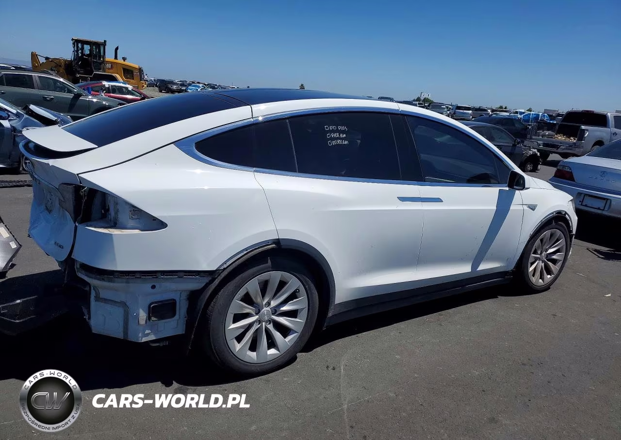 2016 Tesla Model X VIN:5YJXCAE23GF003279 - 3