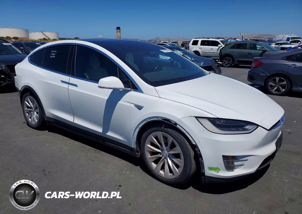 2016 Tesla Model X VIN:5YJXCAE23GF003279 - 4