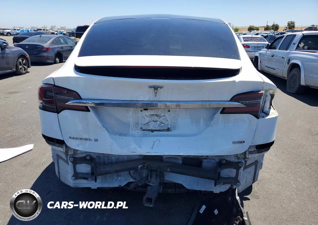 2016 Tesla Model X VIN:5YJXCAE23GF003279 - 6