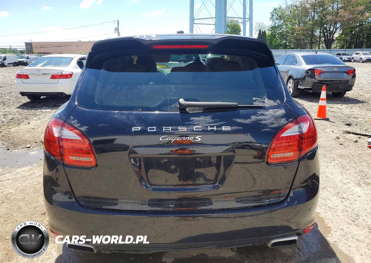 2013 Porsche Cayenne S VIN:WP1AB2A22DLA85873 - 6