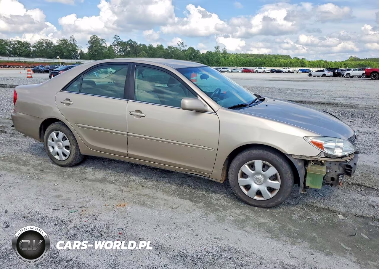 2003 Toyota Camry Le VIN:4T1BE32K63U235571 - 4