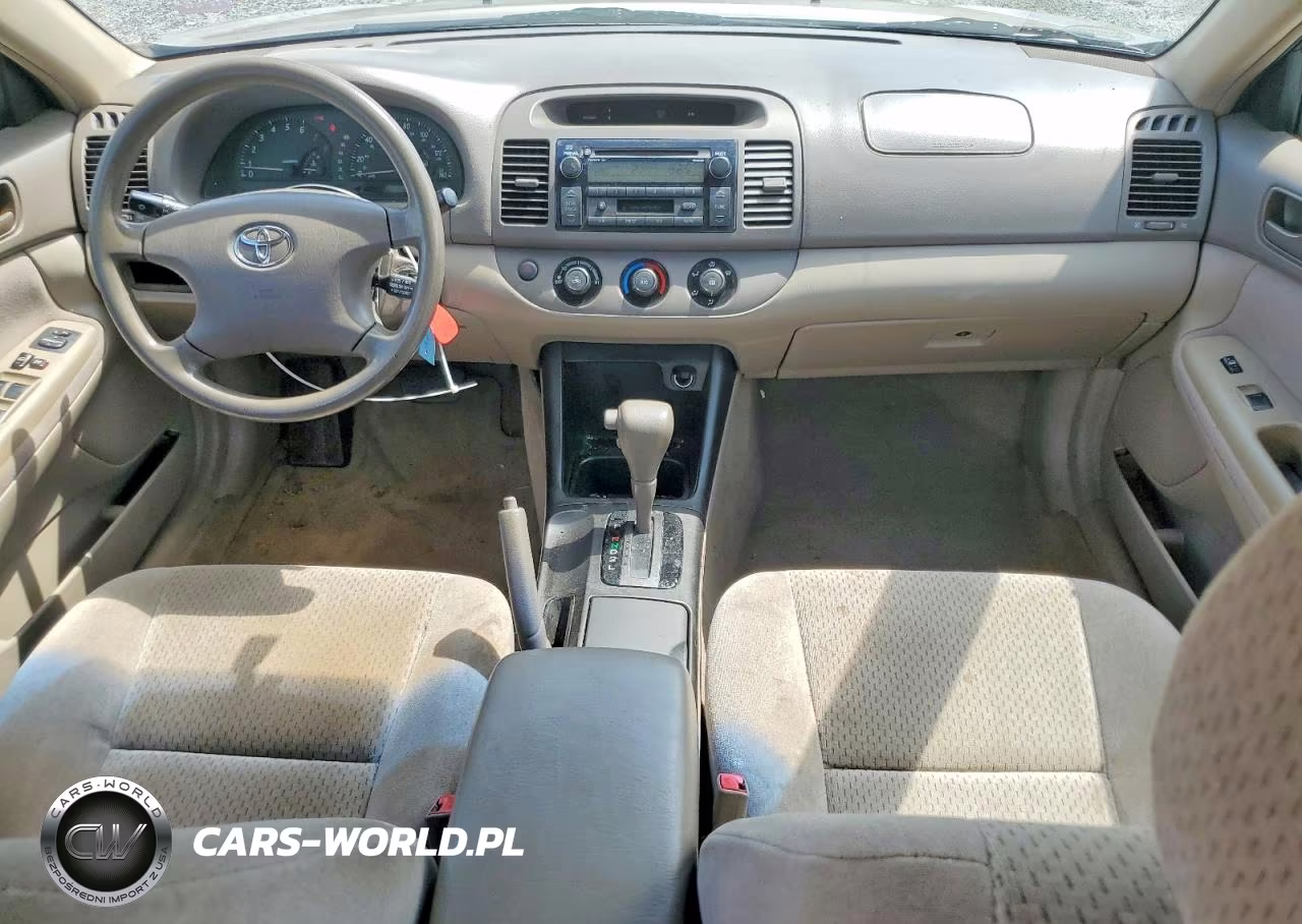 2003 Toyota Camry Le VIN:4T1BE32K63U235571 - 8