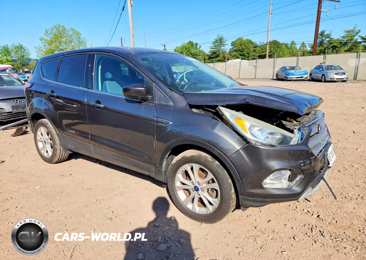 2017 Ford Escape Se VIN:1FMCU9GD0HUC41653 - 4