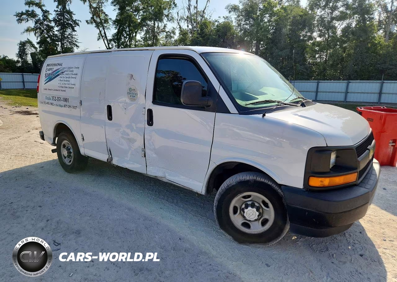 2017 Chevrolet Express 2500 Cargo Delivery Van VIN:1GCWGAFF5H1336711 - 4