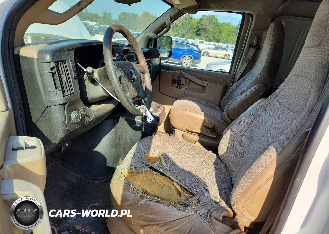 2017 Chevrolet Express 2500 Cargo Delivery Van VIN:1GCWGAFF5H1336711 - 7