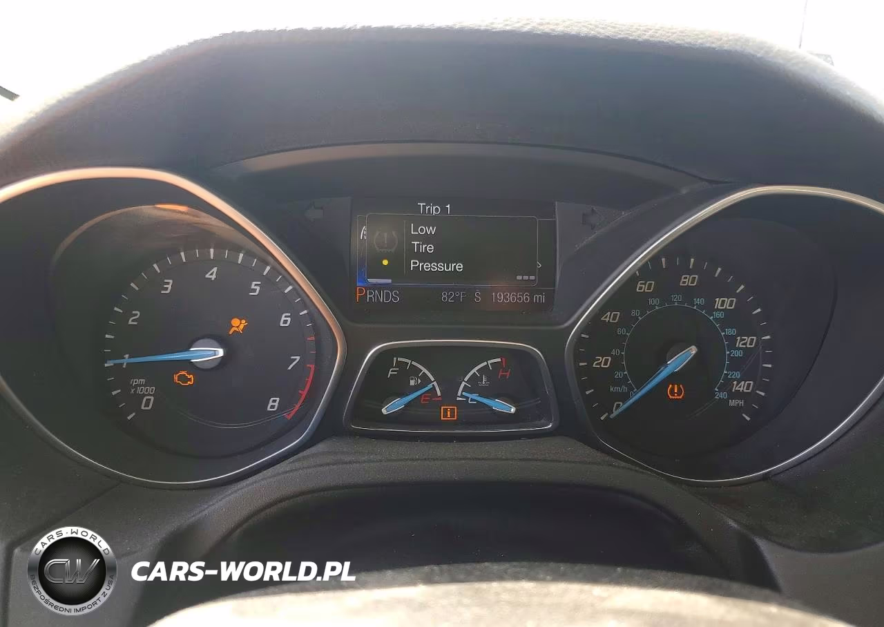 2013 Ford Focus Titanium VIN:1FADP3J24DL221447 - 9