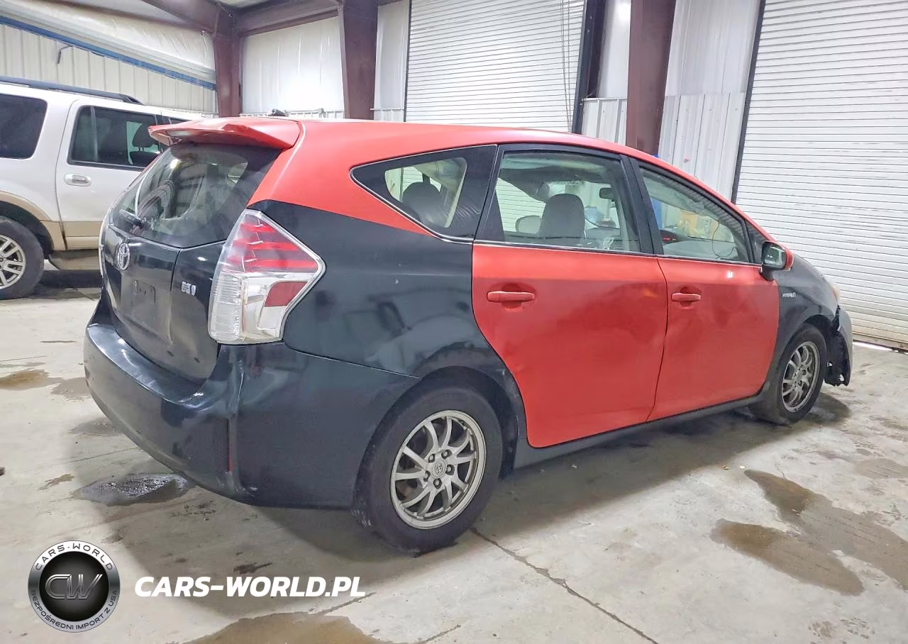 2015 Toyota Prius V Two VIN:JTDZN3EU4FJ016713 - 3