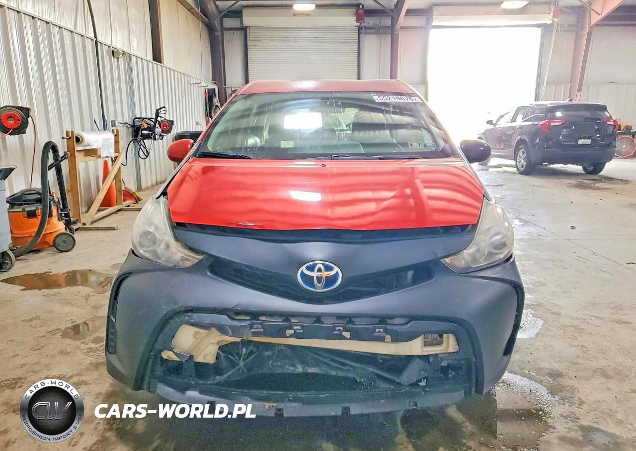 2015 Toyota Prius V Two VIN:JTDZN3EU4FJ016713 - 5