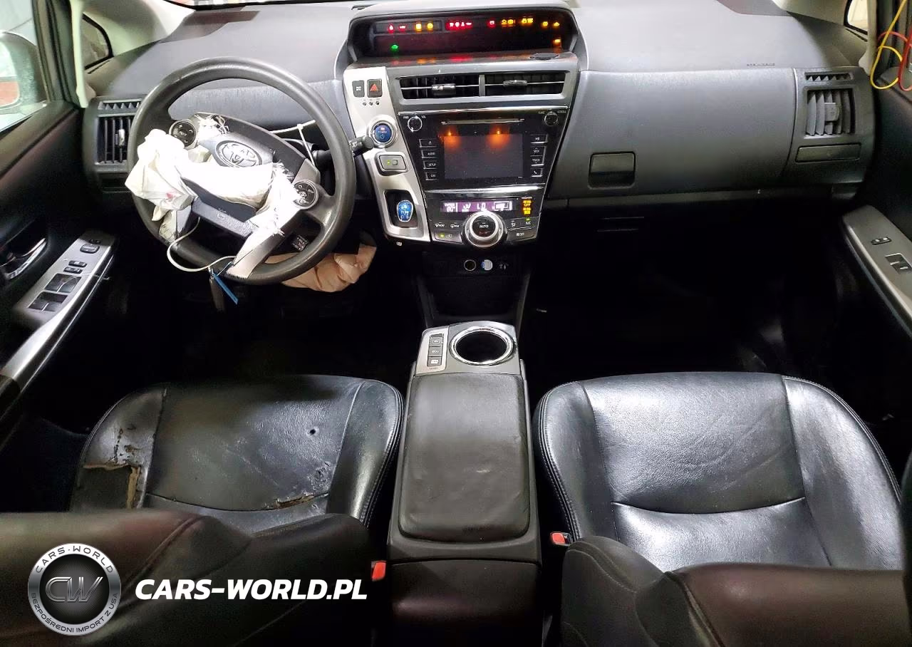 2015 Toyota Prius V Two VIN:JTDZN3EU4FJ016713 - 8