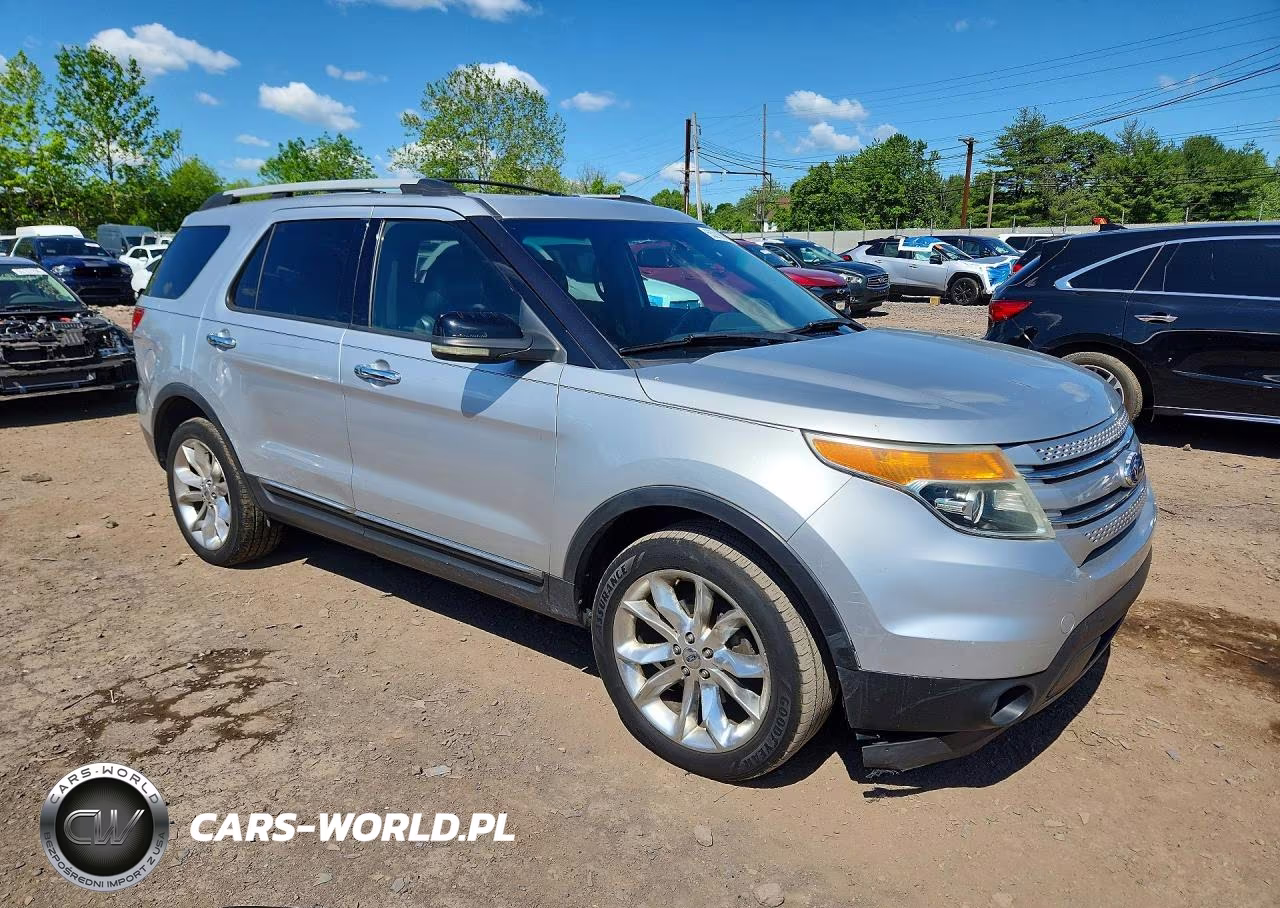 2011 Ford Explorer Xlt VIN:1FMHK8D83BGA67452 - 4