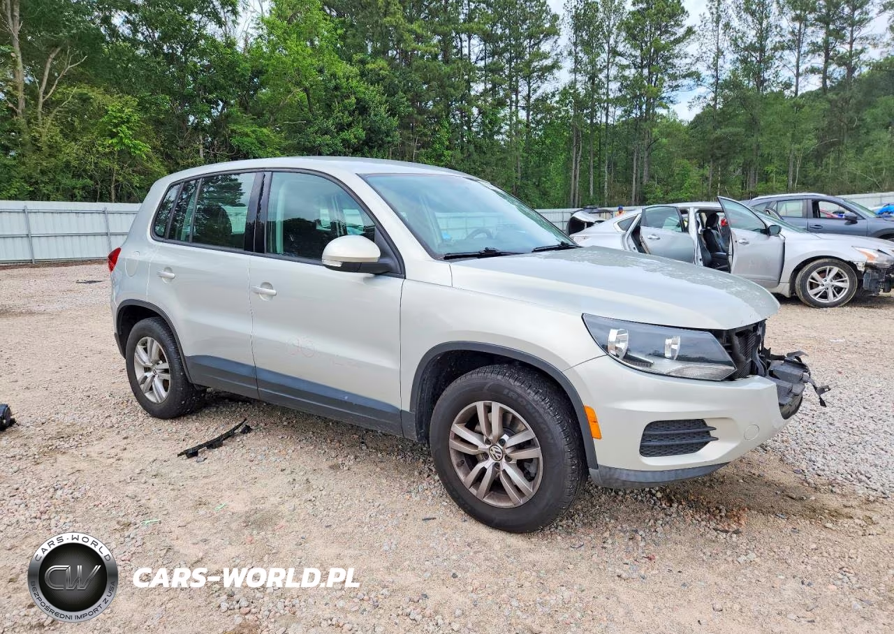 2012 Volkswagen Tiguan S VIN:WVGAV7AX1CW602915 - 4