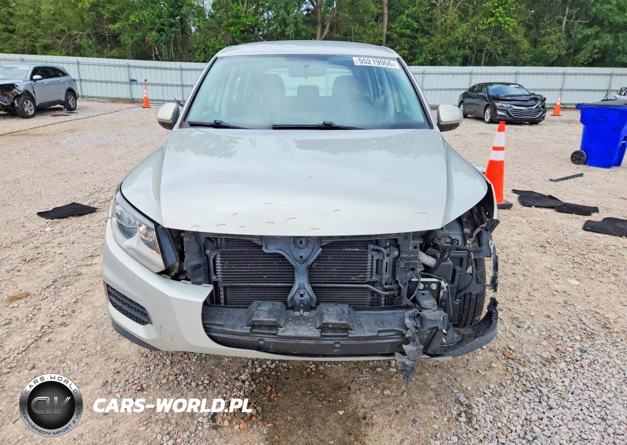 2012 Volkswagen Tiguan S VIN:WVGAV7AX1CW602915 - 5