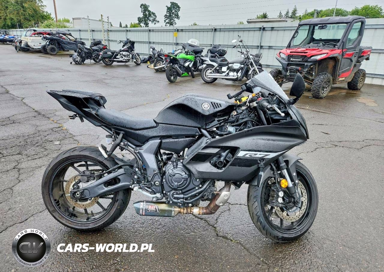 2024 Yamaha Yzfr7