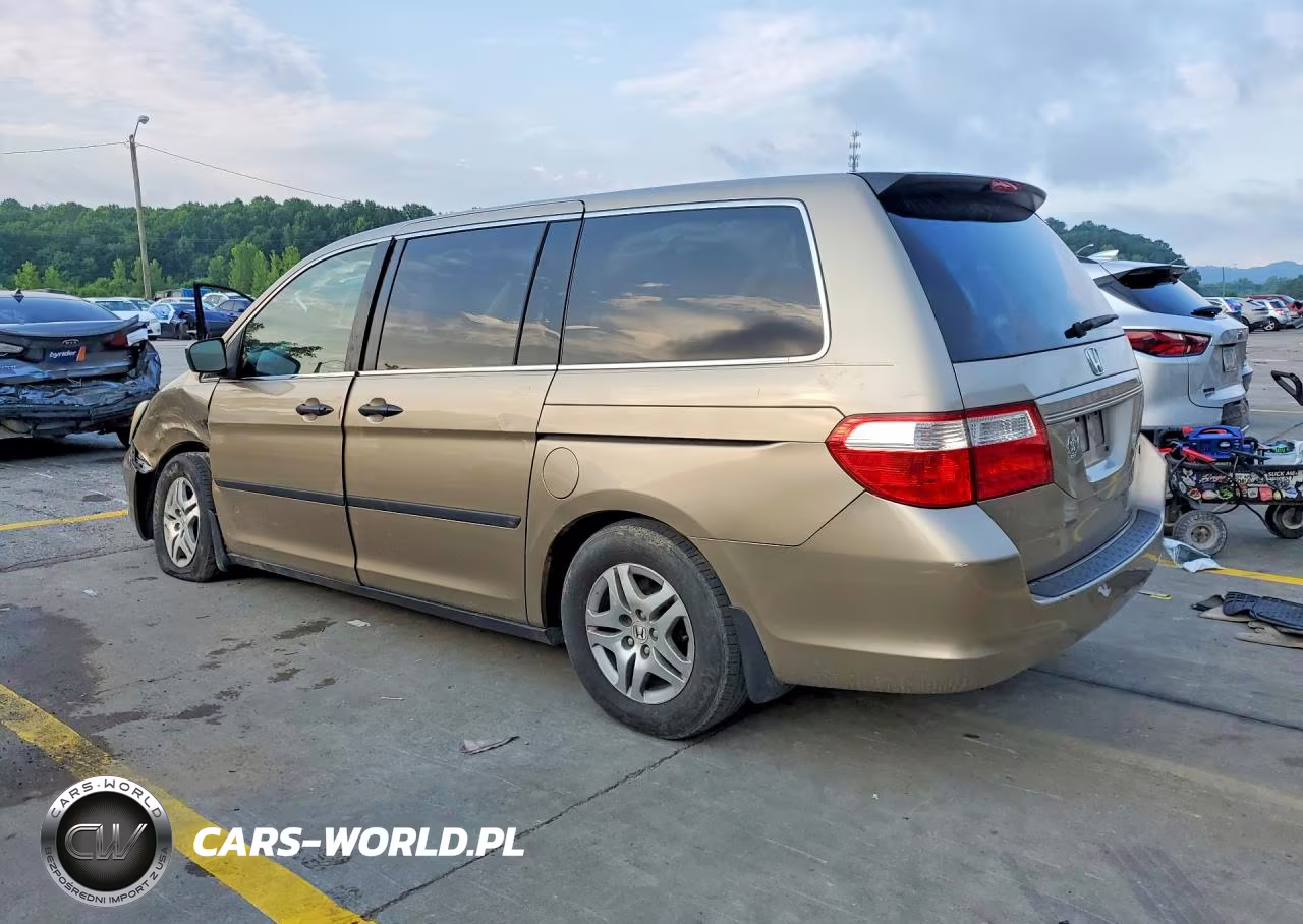 2007 Honda Odyssey Lx VIN:5FNRL38227B105849 - 2