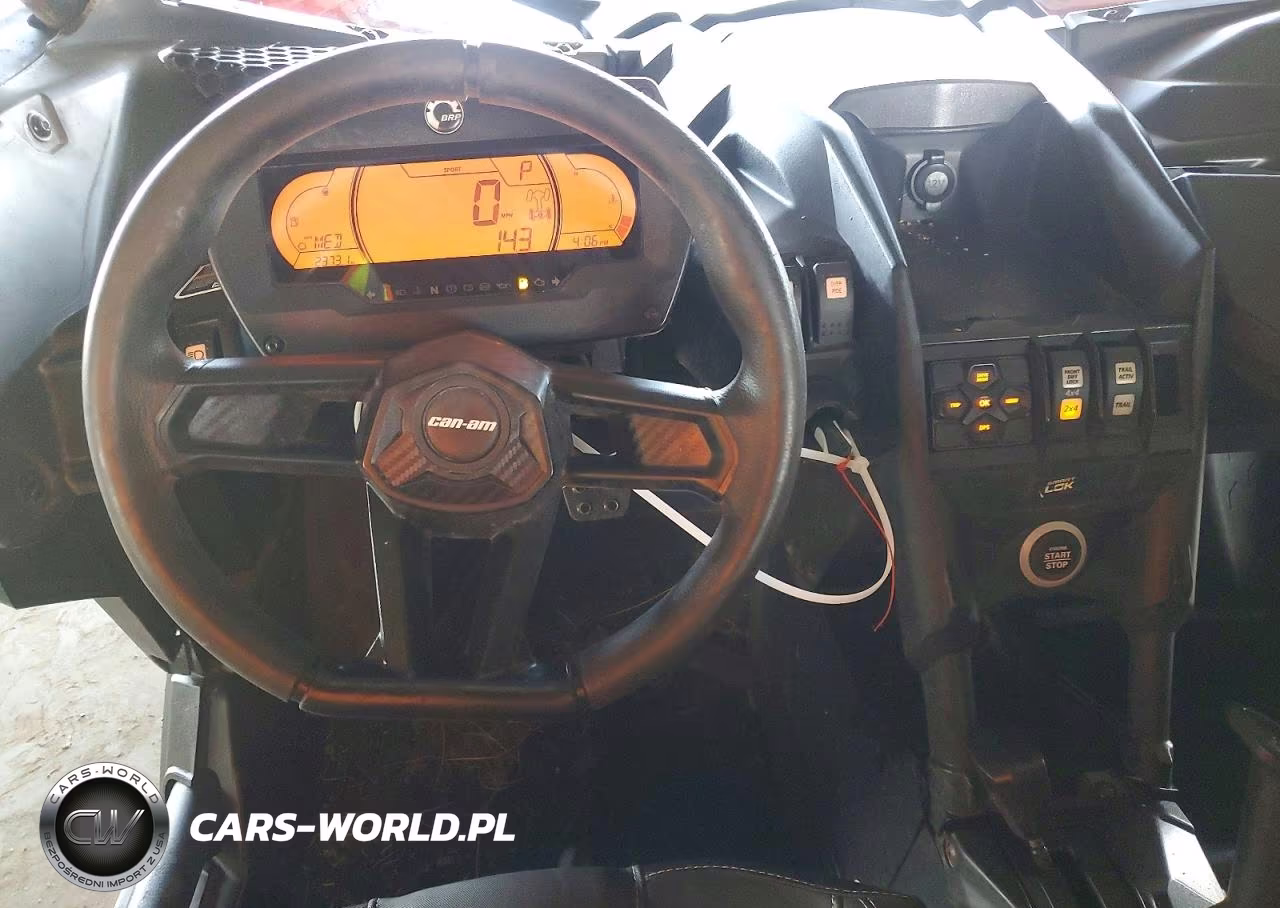 2023 Can-Am Maverick X3 Max VIN:3JBVEAV40PE001565 - 9