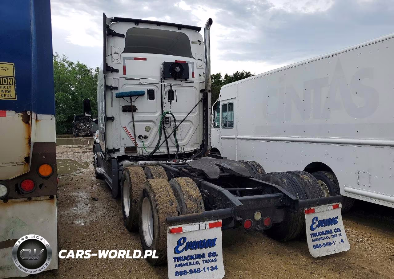 2015 Freightliner Cascadia 125 VIN:1FUJGLD56FLGC2527 - 3