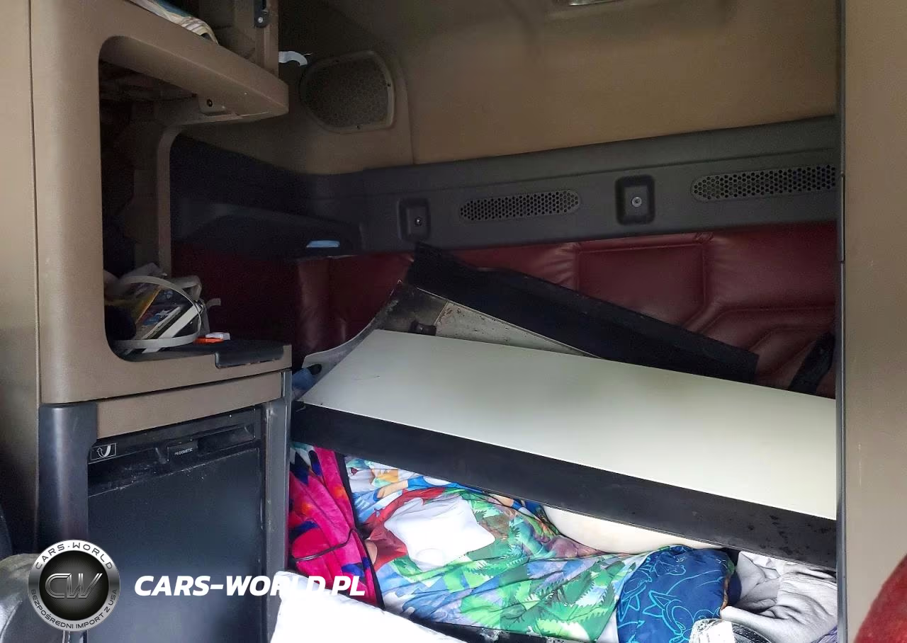2015 Freightliner Cascadia 125 VIN:1FUJGLD56FLGC2527 - 6