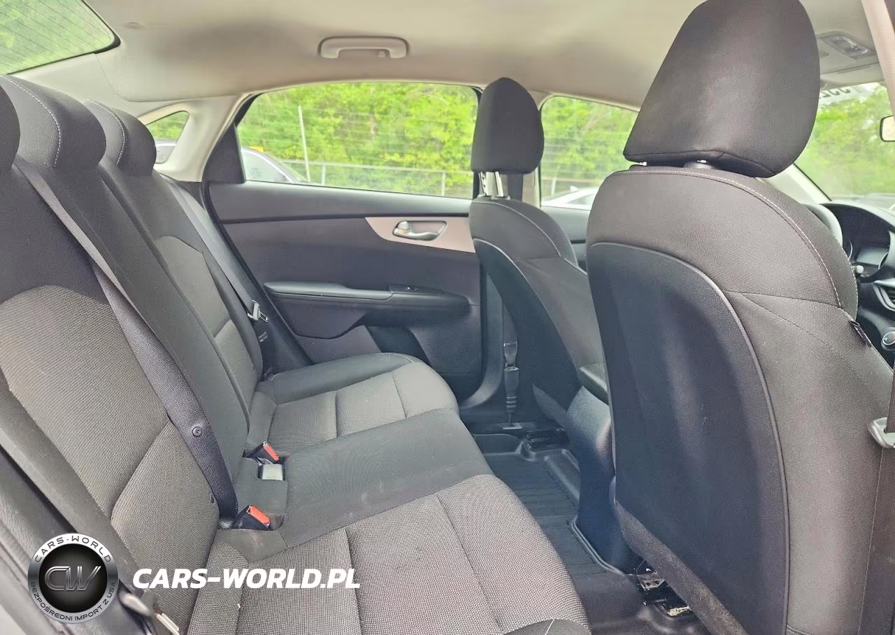 2024 Kia Forte Lxs VIN:3KPF24AD3RE751823 - 10