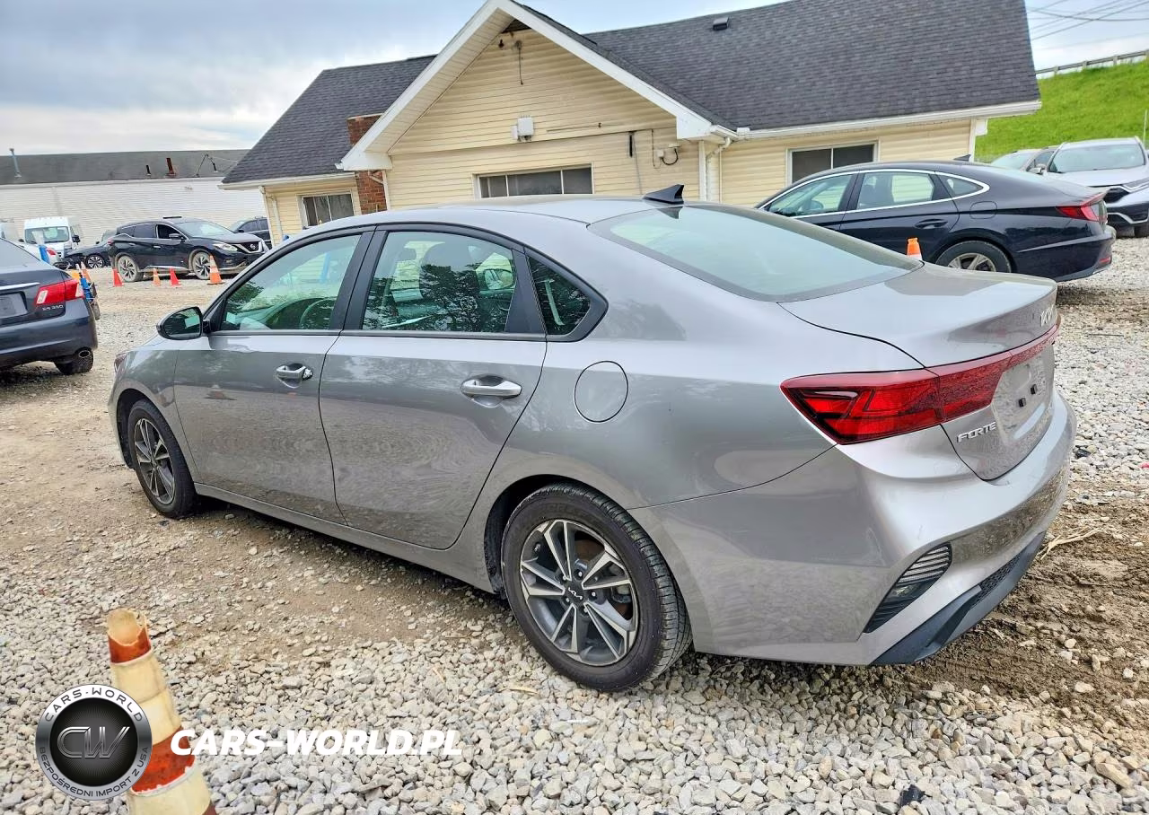 2024 Kia Forte Lxs VIN:3KPF24AD3RE751823 - 2