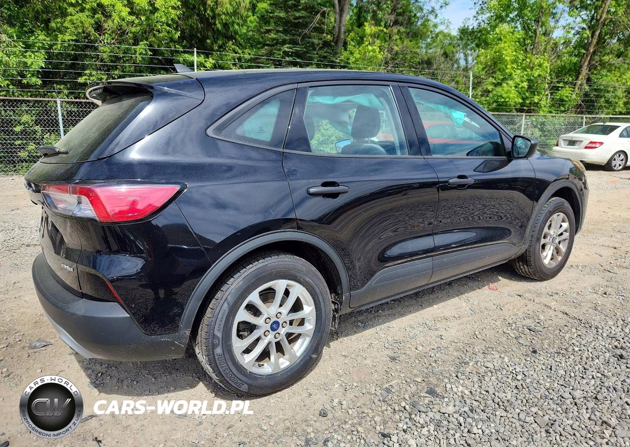 2022 Ford Escape S VIN:1FMCU9F66NUB14999 - 3