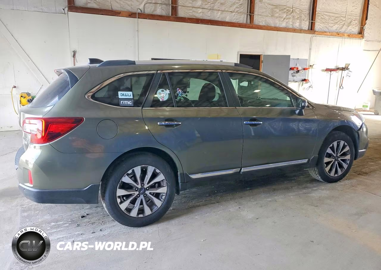 2017 Subaru Outback Touring VIN:4S4BSATC5H3376407 - 3