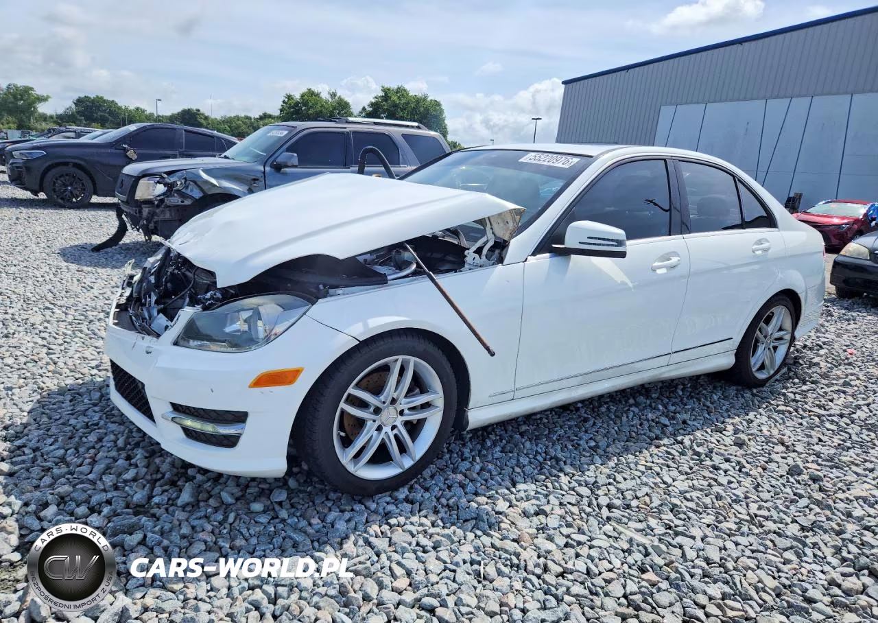 2013 Mercedes-Benz C 250