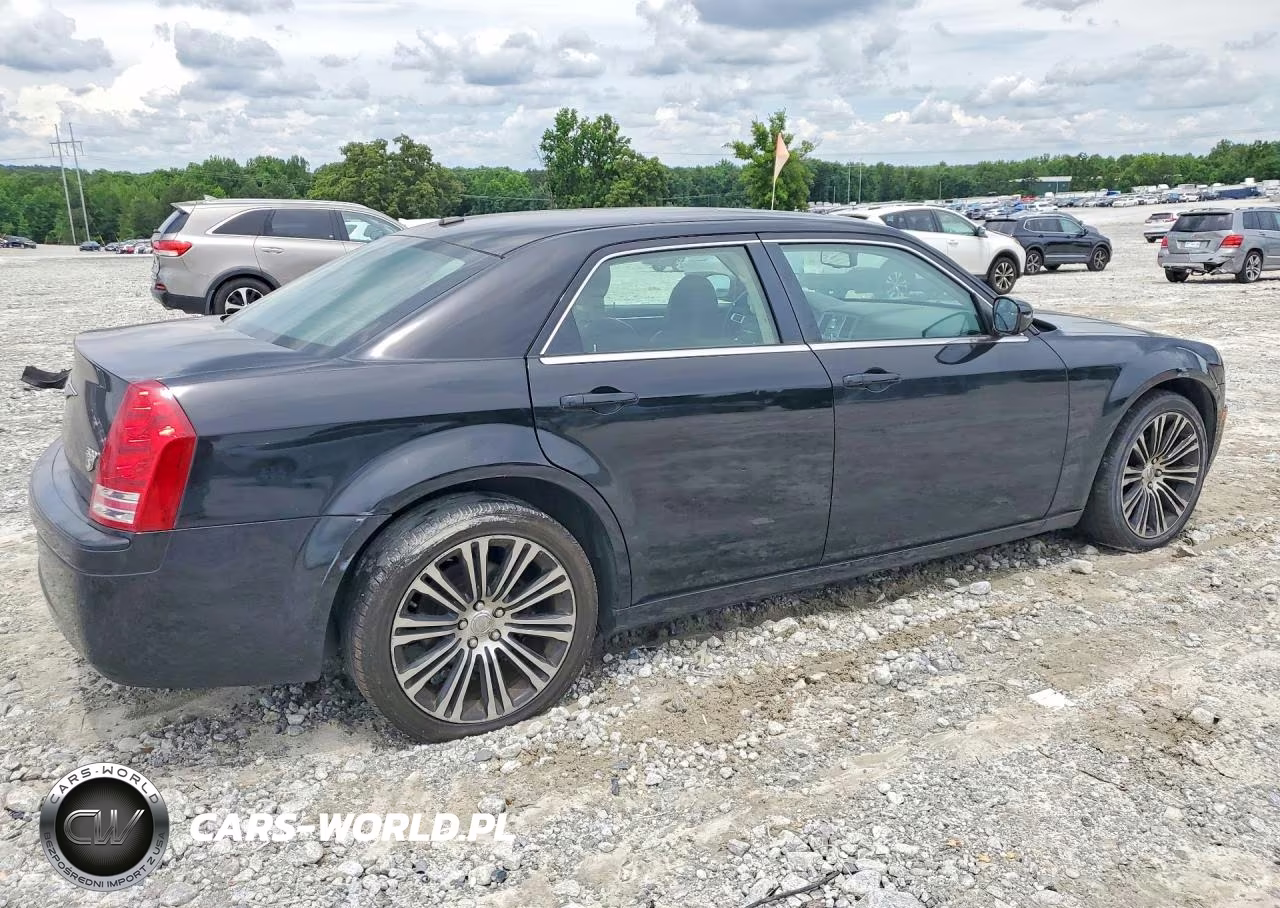 2010 Chrysler 300 S VIN:2C3CA2CV8AH266297 - 3