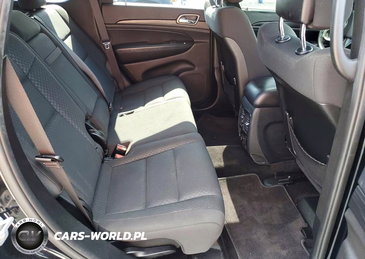 2019 Jeep Grand Cherokee Laredo VIN:1C4RJEAG4KC597071 - 11