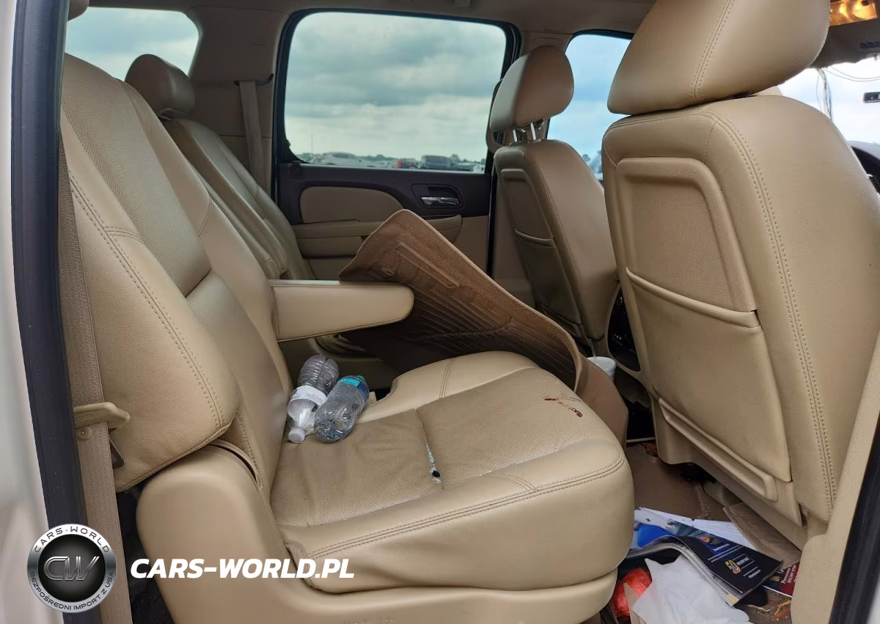 2010 Chevrolet Suburban K1500 Ltz VIN:1GNUKKE37AR281180 - 11