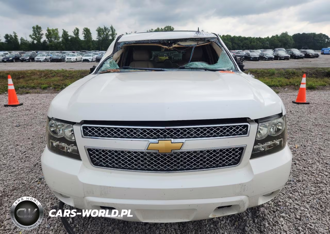 2010 Chevrolet Suburban K1500 Ltz VIN:1GNUKKE37AR281180 - 5