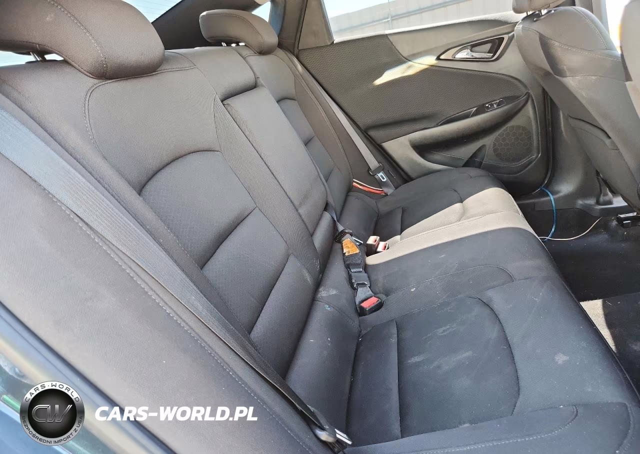 2019 Chevrolet Malibu Lt VIN:1G1ZD5ST7KF105627 - 10