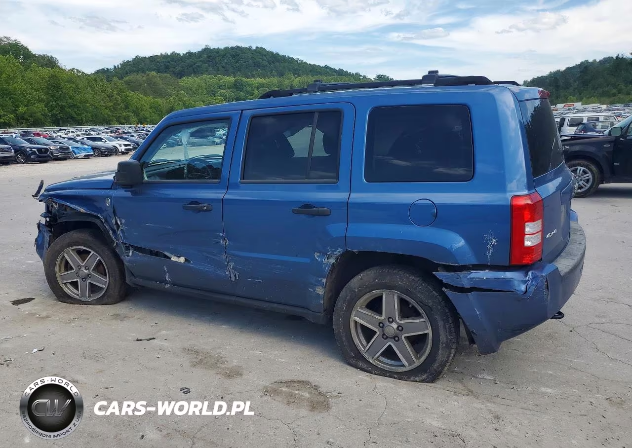 2007 Jeep Patriot Sport VIN:1J8FF28W17D356952 - 2