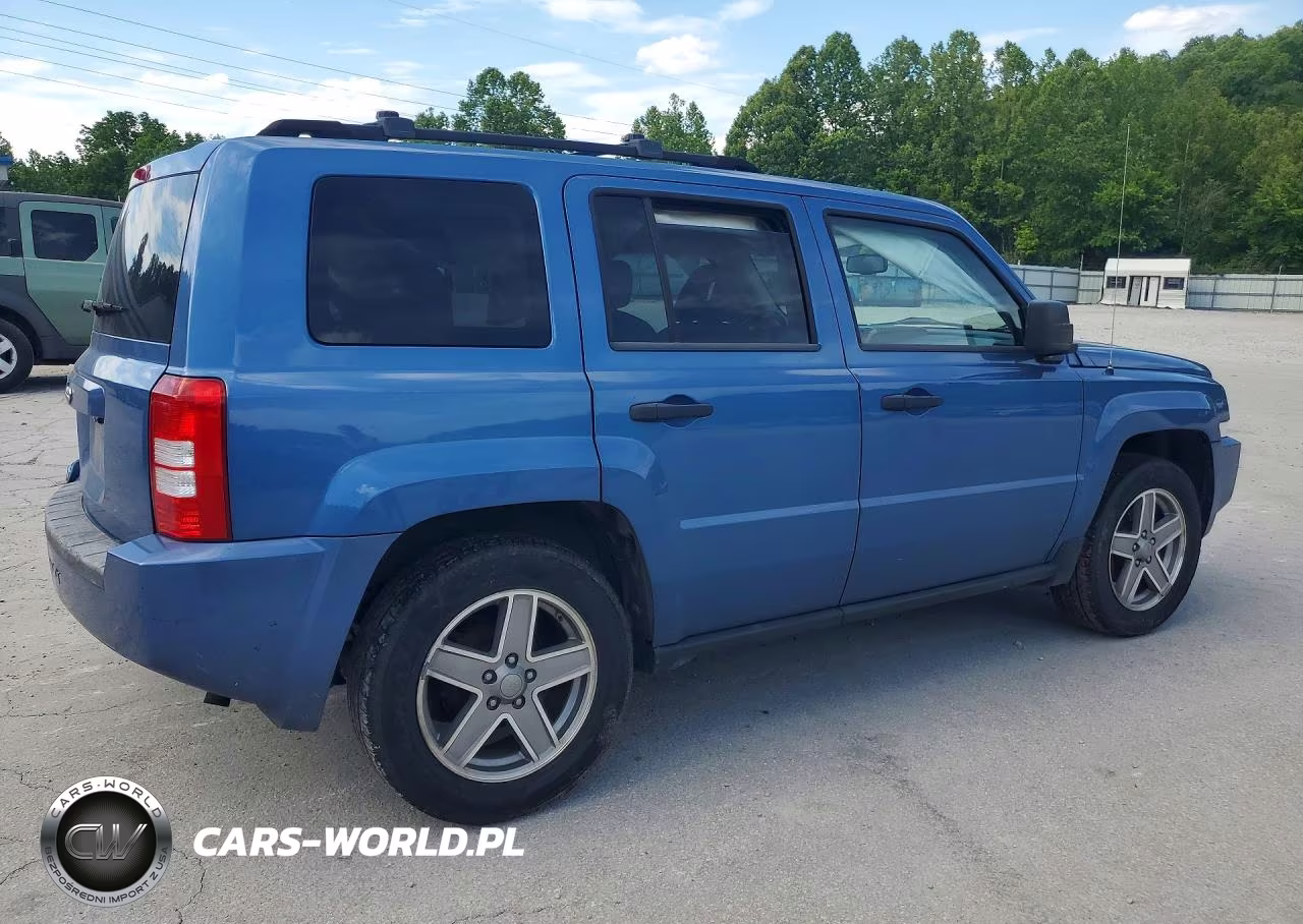 2007 Jeep Patriot Sport VIN:1J8FF28W17D356952 - 3