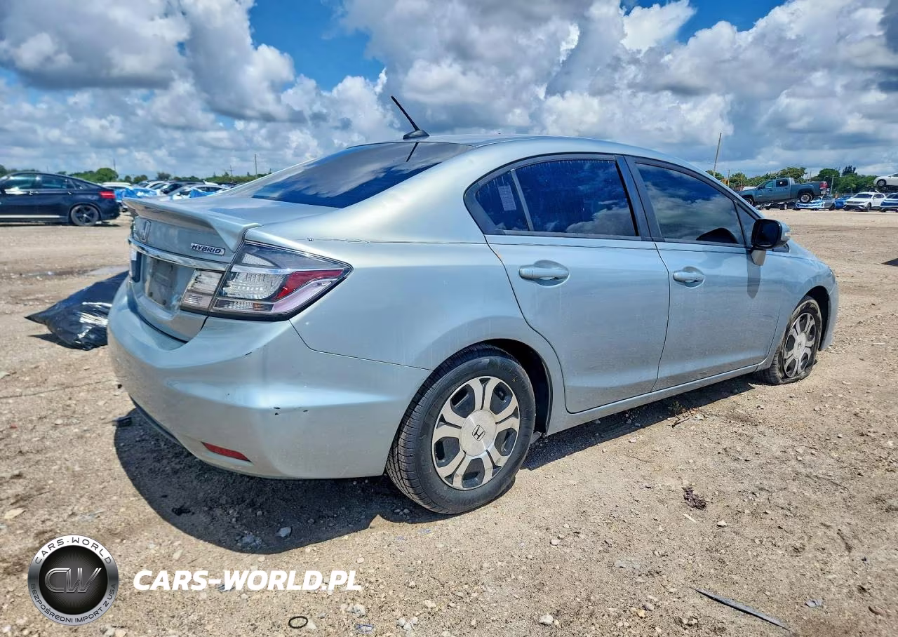 2013 Honda Civic Hybrid VIN:19XFB4F28DE000300 - 3
