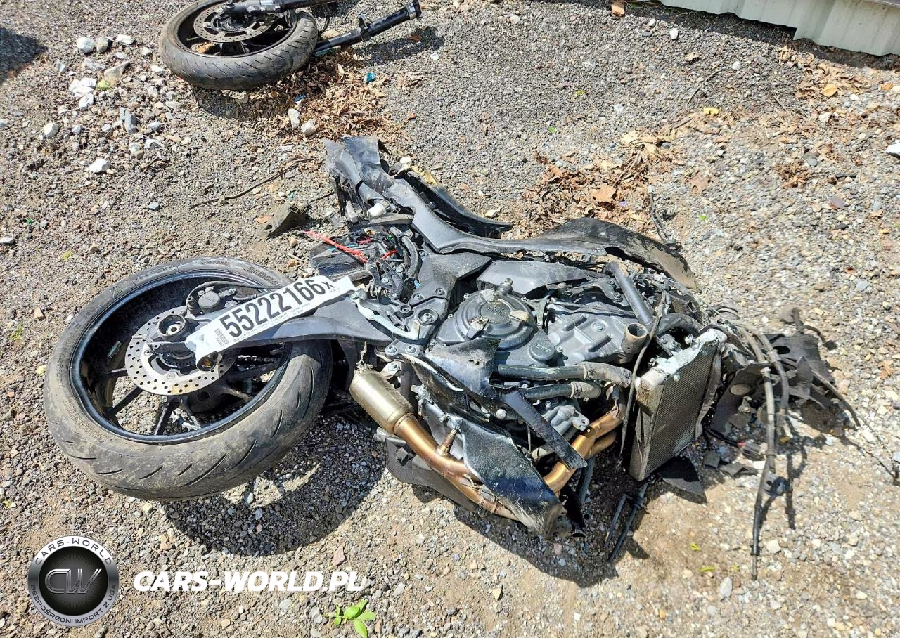 2022 Yamaha Yzfr7