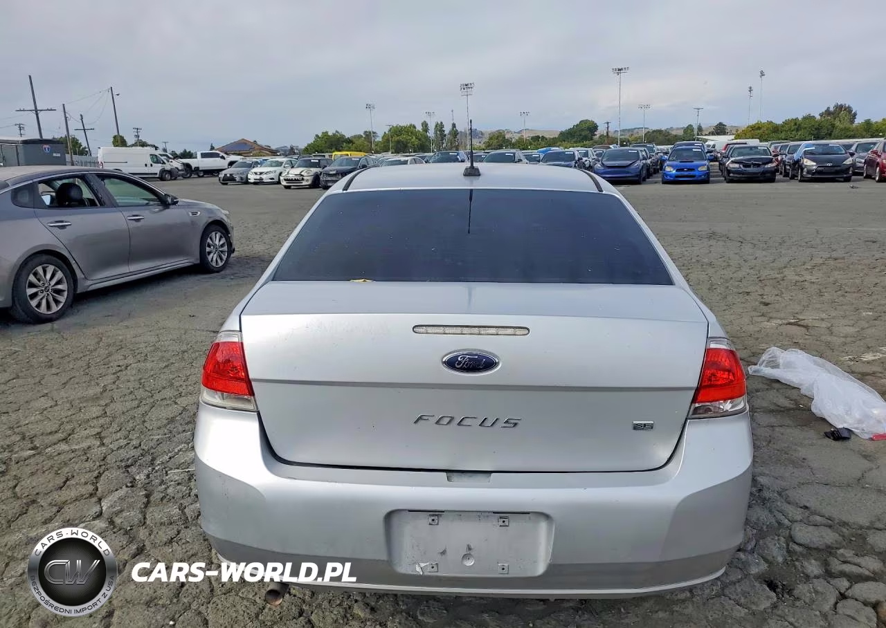 FORD FOCUS VIN:1FAHP3FN8BW185567 - 6