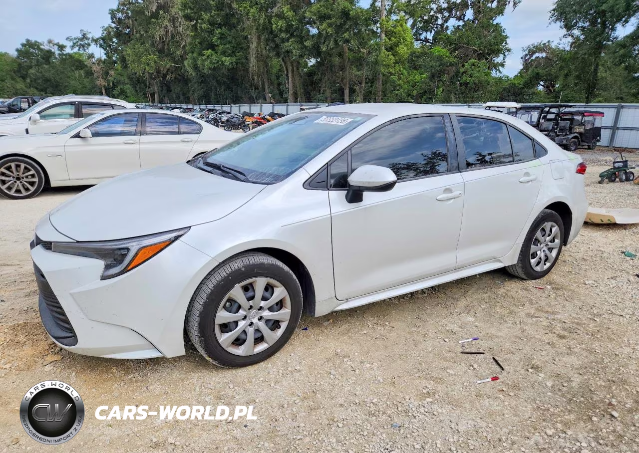2025 Toyota Corolla Hybrid Le – zdjęcie 1 z 13