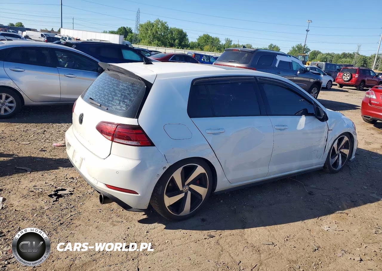 2018 Volkswagen Gti S VIN:3VW447AU2JM275848 - 3
