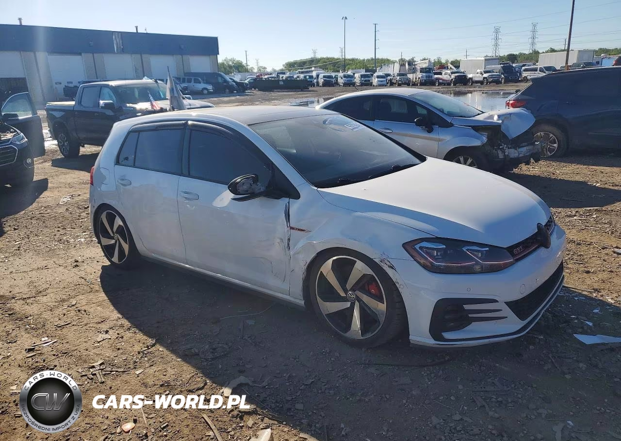 2018 Volkswagen Gti S VIN:3VW447AU2JM275848 - 4