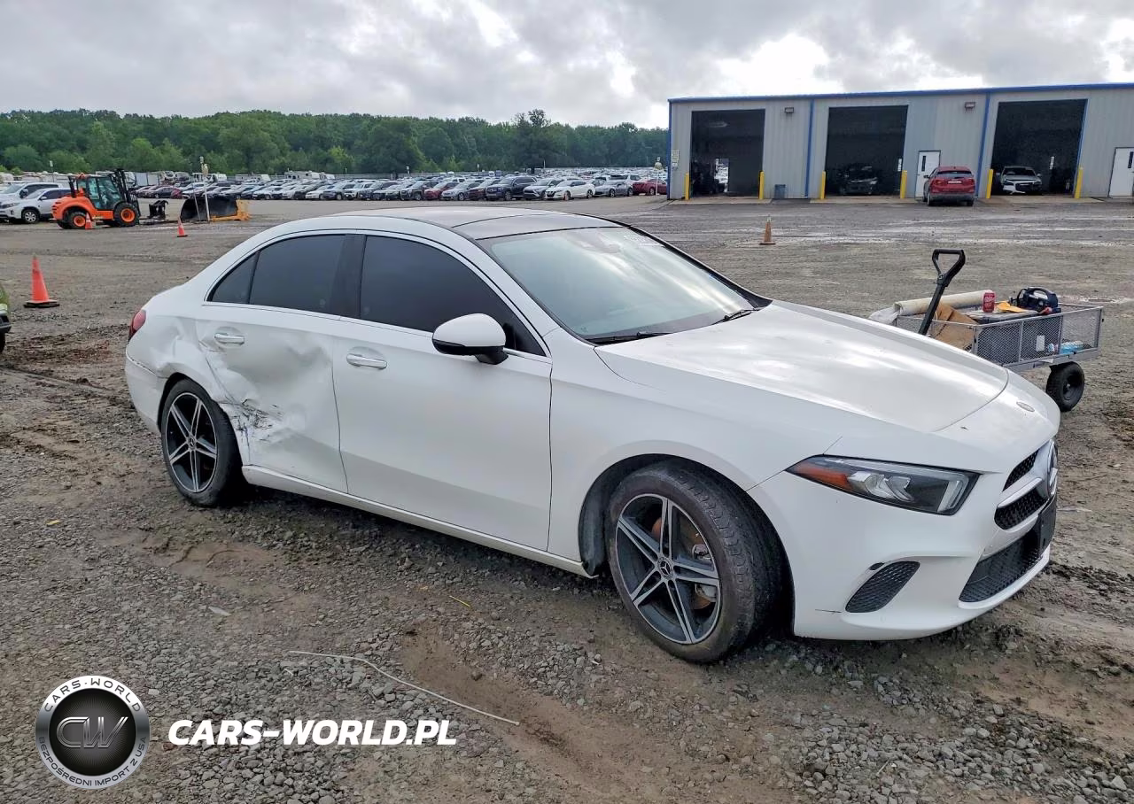 2019 Mercedes-Benz A 220 VIN:WDD3G4EB7KW000724 - 4