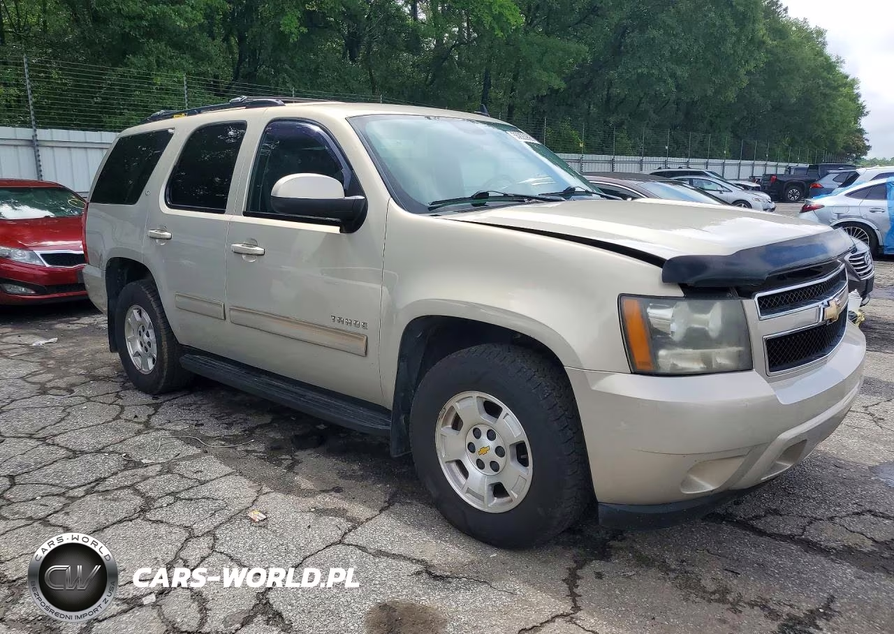 2010 Chevrolet Tahoe Lt VIN:1GNMCBE35AR215255 - 4