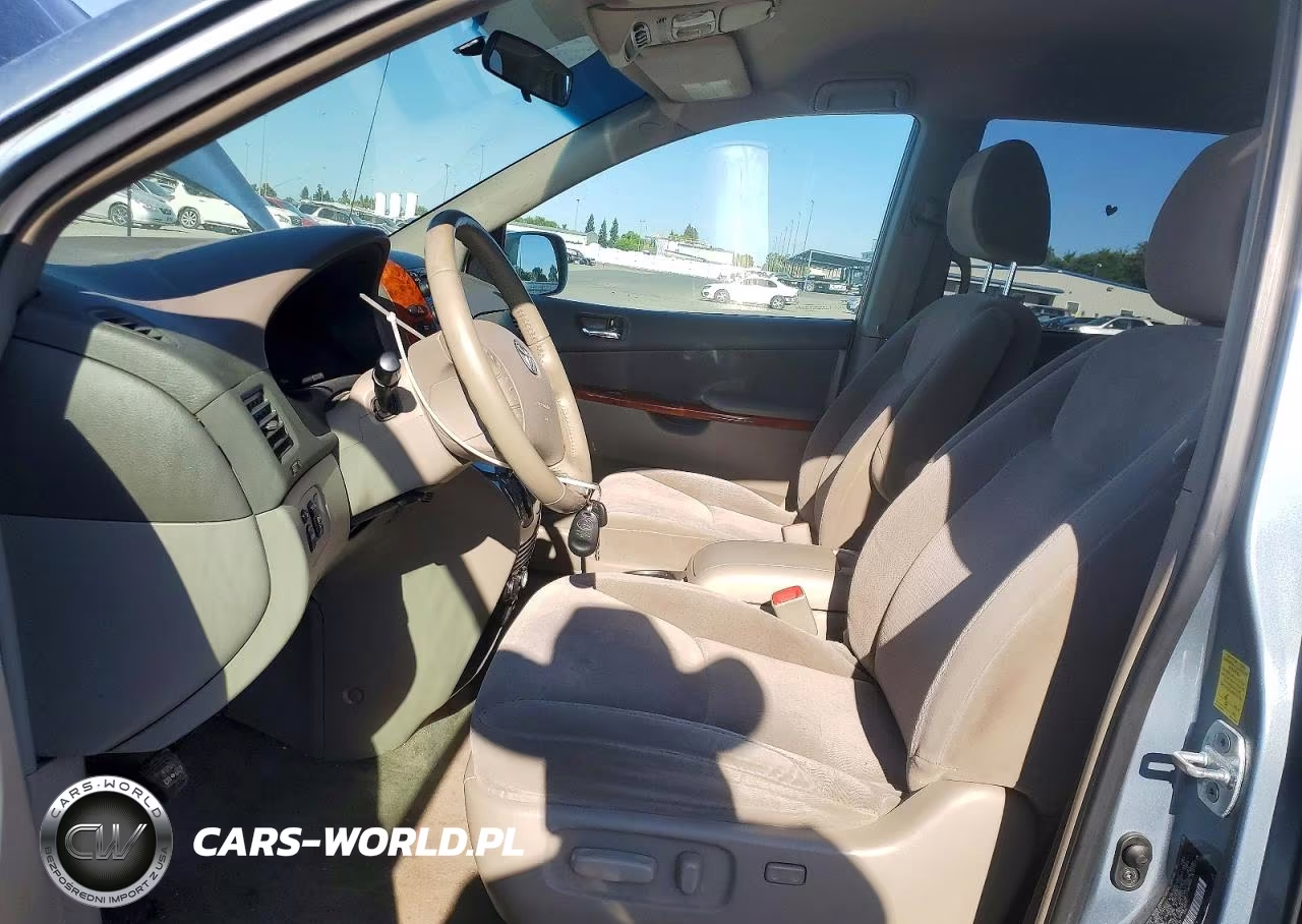 2010 Toyota Sienna Xle VIN:5TDYK4CC9AS331619 - 7