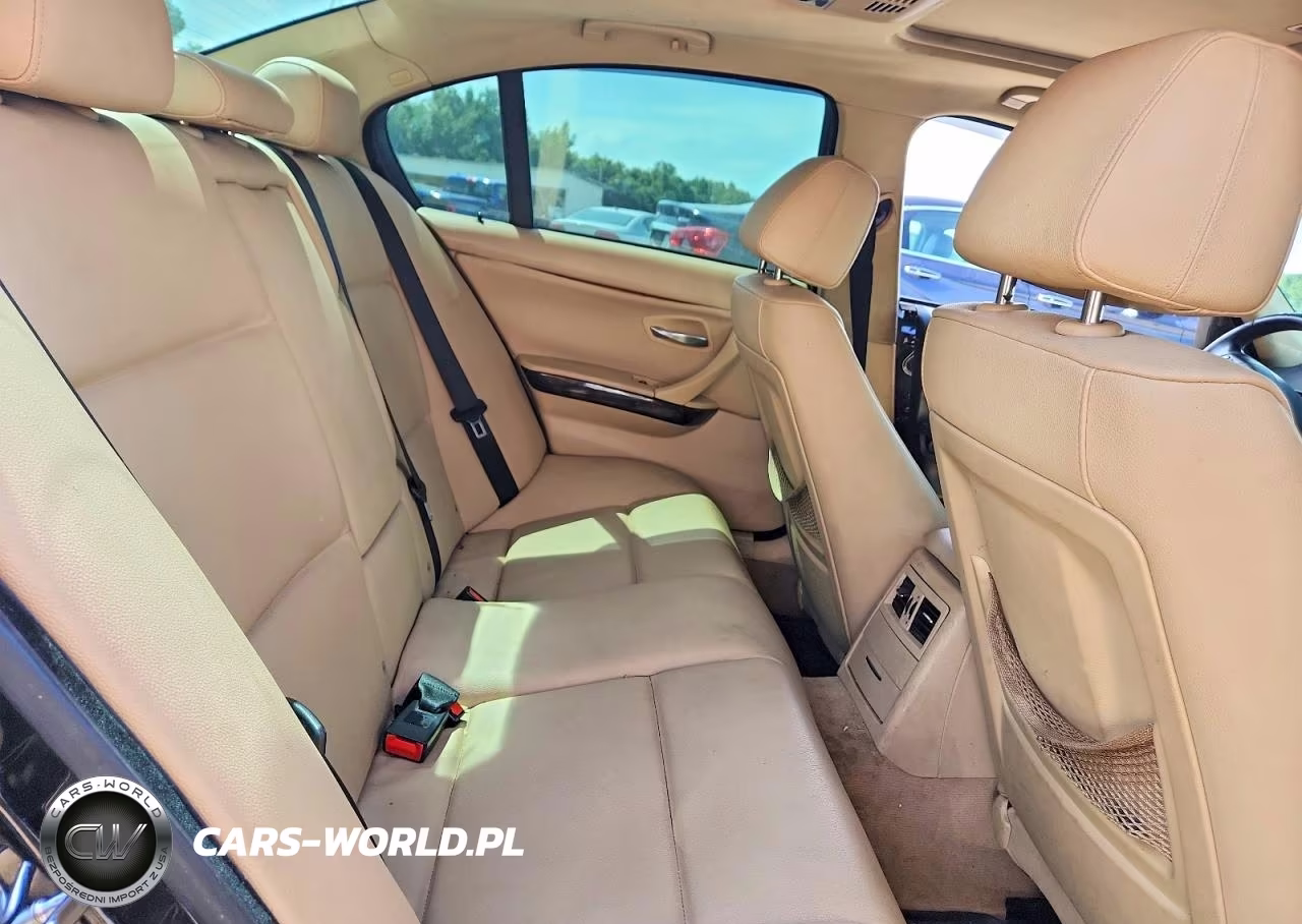 2008 BMW 3 Series VIN:WBAVA33548KX89455 - 10