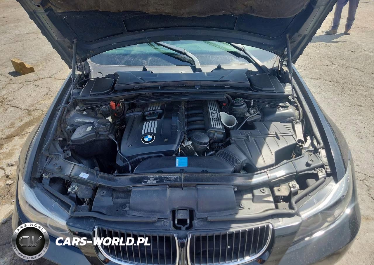 2008 BMW 3 Series VIN:WBAVA33548KX89455 - 11