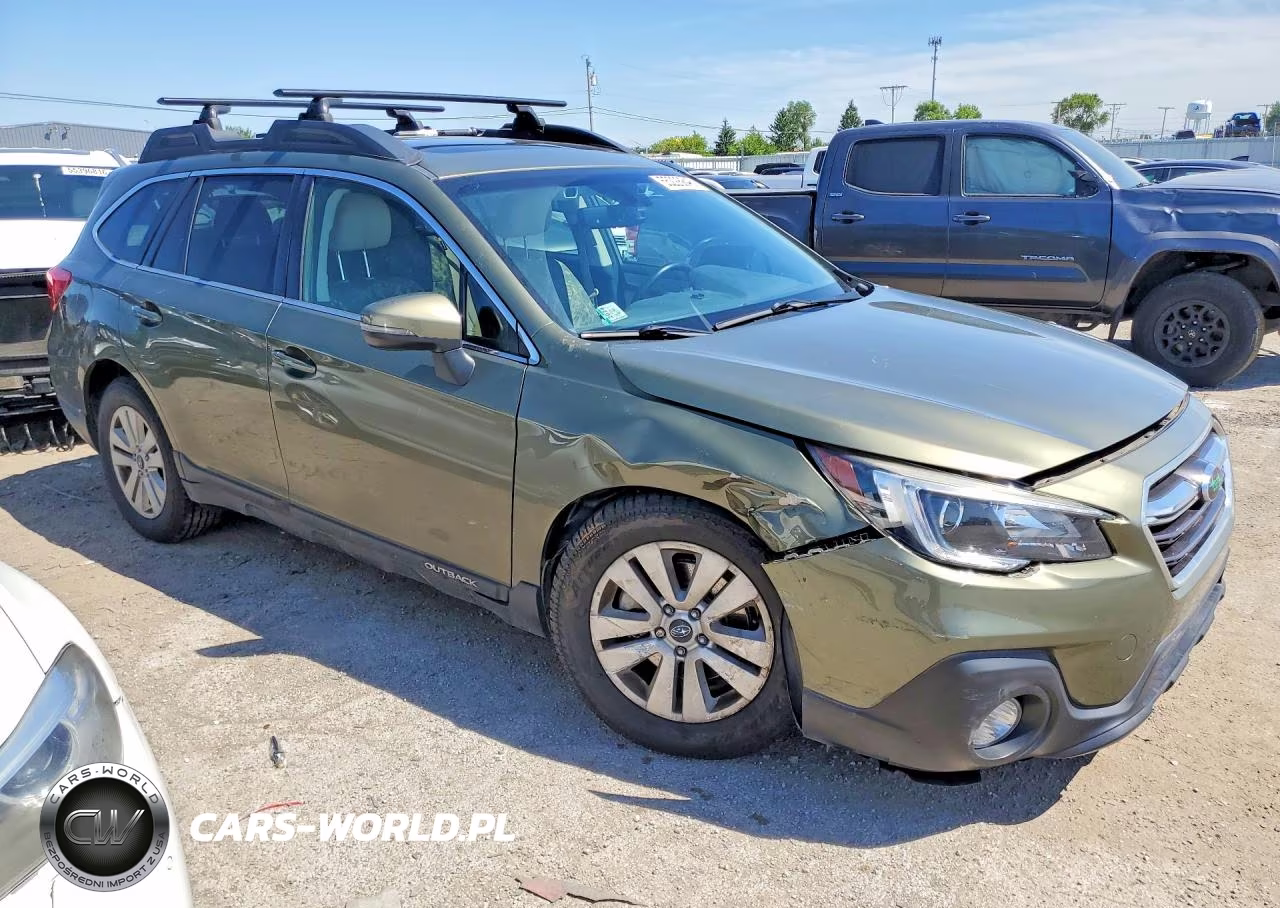 2019 Subaru Outback 2.5I Premium VIN:4S4BSAHC0K3267675 - 4