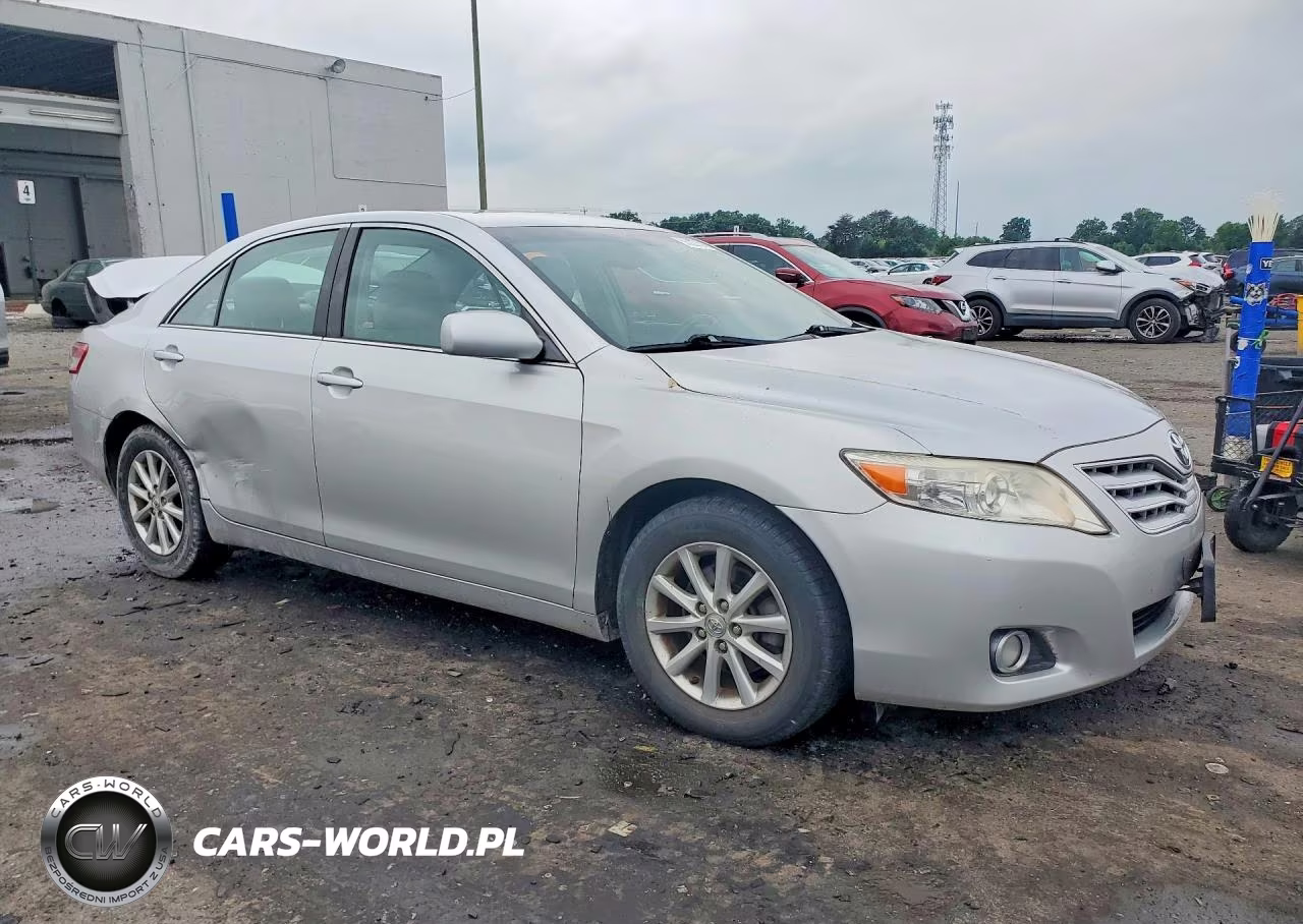2011 Toyota Camry Xle VIN:4T1BF3EK8BU156877 - 4